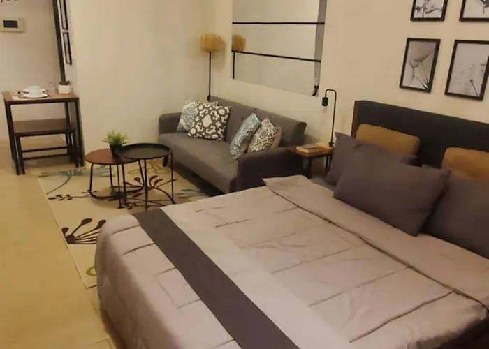 Aparthotel 81 Newport C5 5i Near Naia T3 Pool And Balcony
